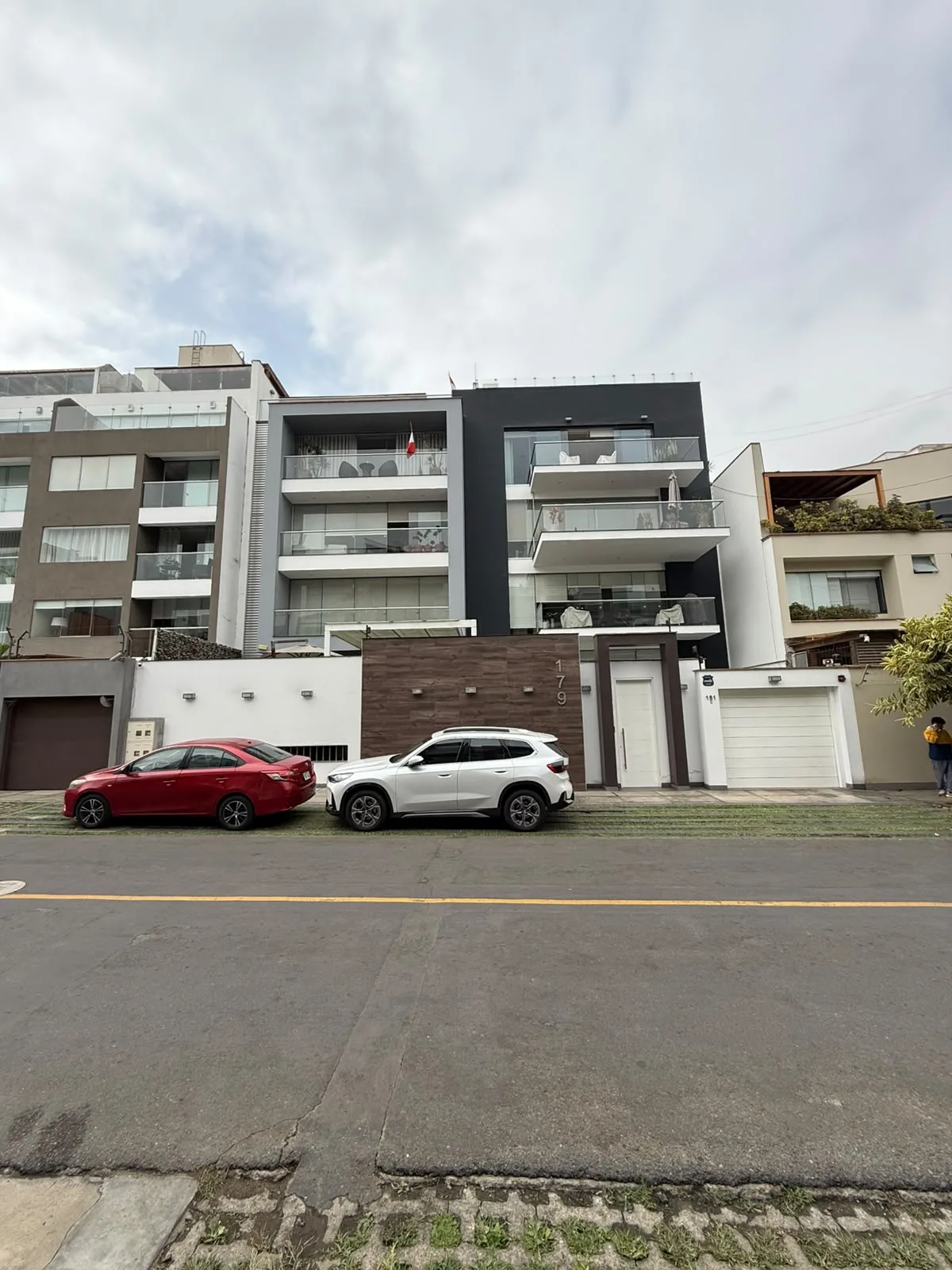 Edificio Avenida del Sur, Surco, Lima — cliente Doorman