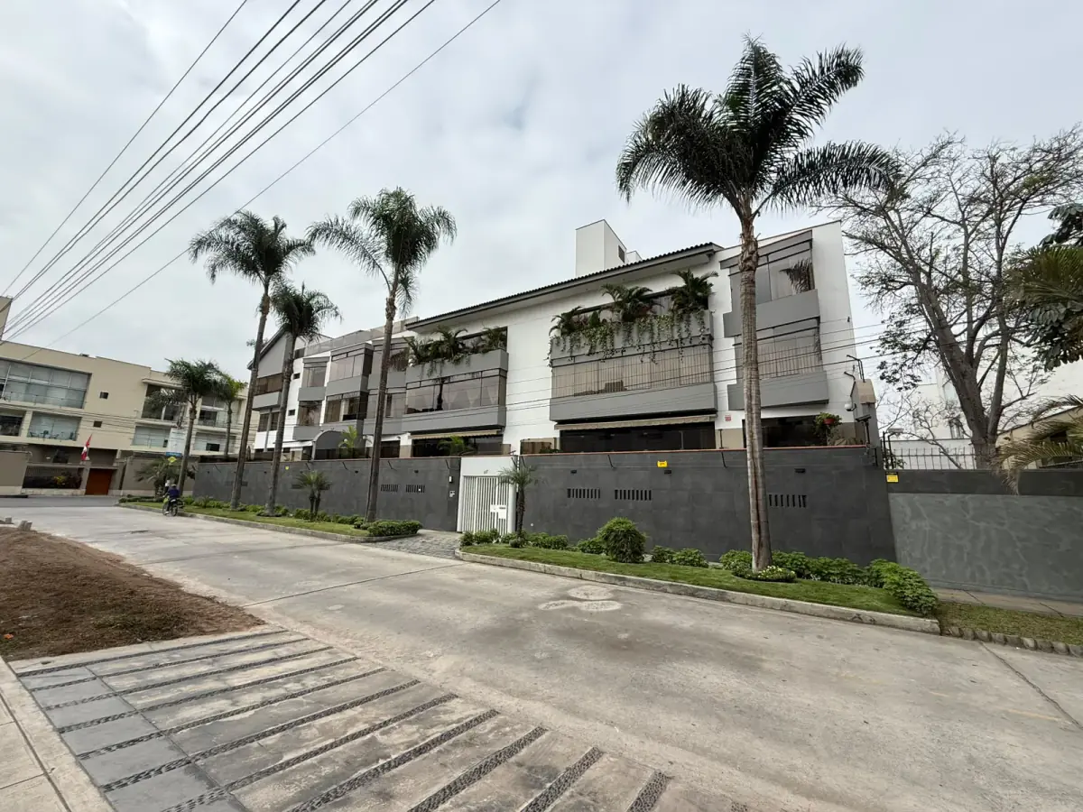 Edificio Velasco Astete, Surco, Lima — cliente Doorman